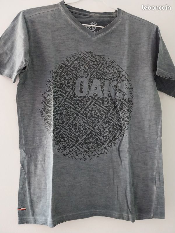 T-shirt (image 1)