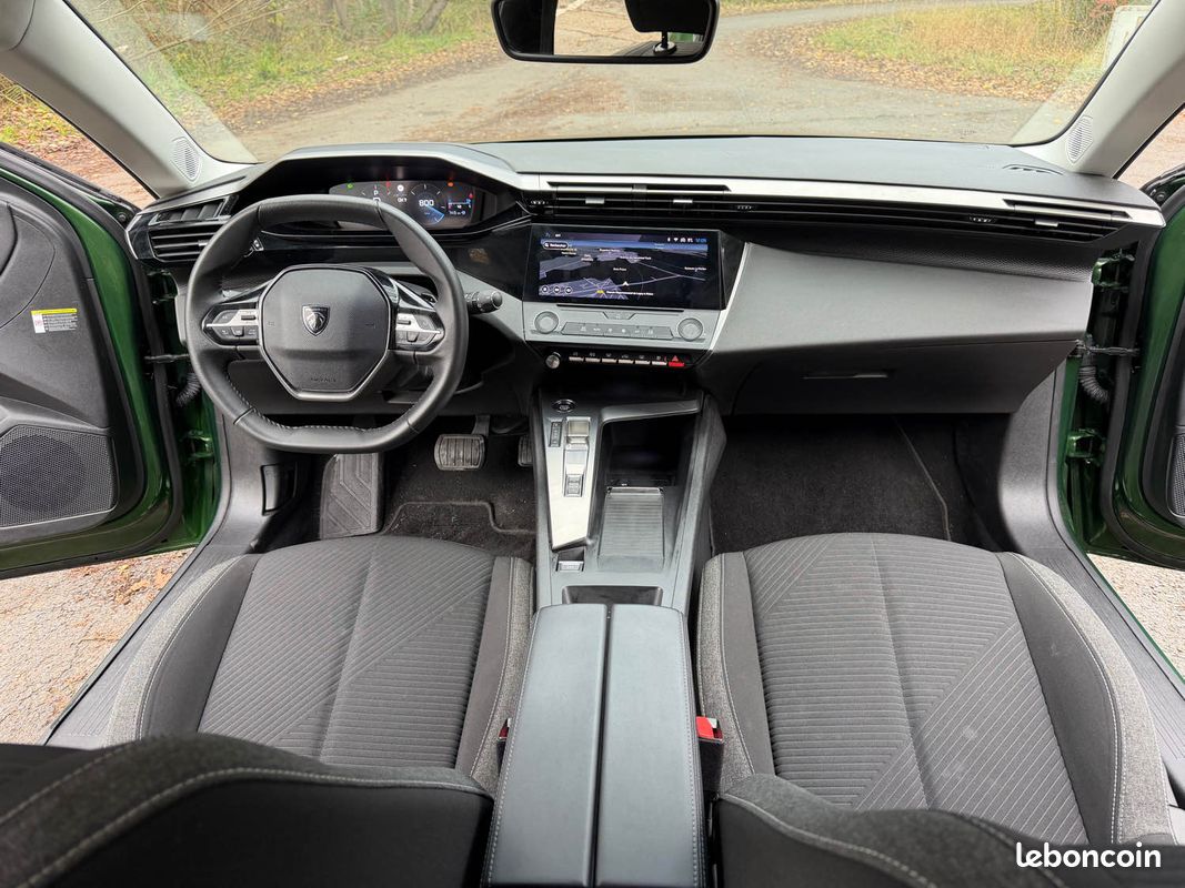 Peugeot 308 1.5 bluehdi 130ch 2023 (image 6)