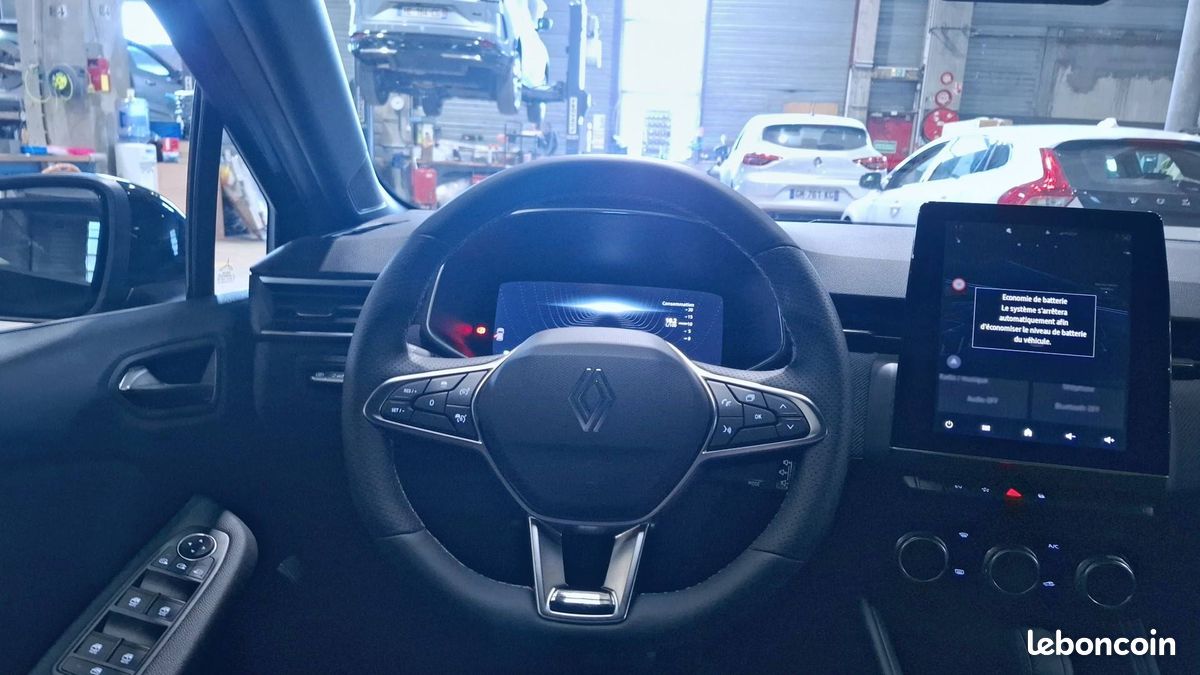 Renault clio v esprit alpine full hybrid e tech (image 18)