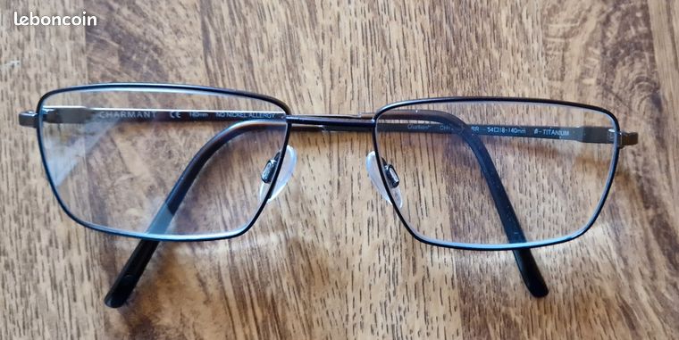 Lunettes Vintage Charmant CH10714 En Titane Argenté/noir, Neuves Sans étiquette