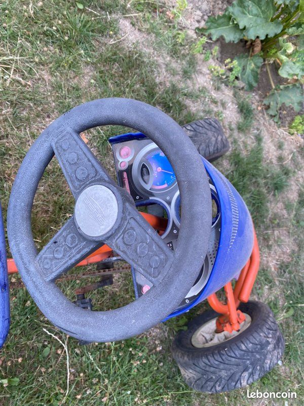 Lot de 2 Karts à pédales BERG grands modèles (À remettre en état / Pneus à réparer) (image 3)