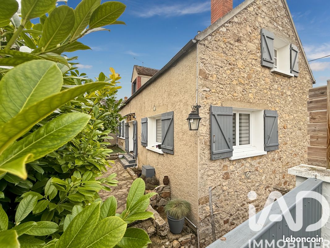 Maison 4 pièces 110 m² · à Champigny · 110 m² · 215 000 €
