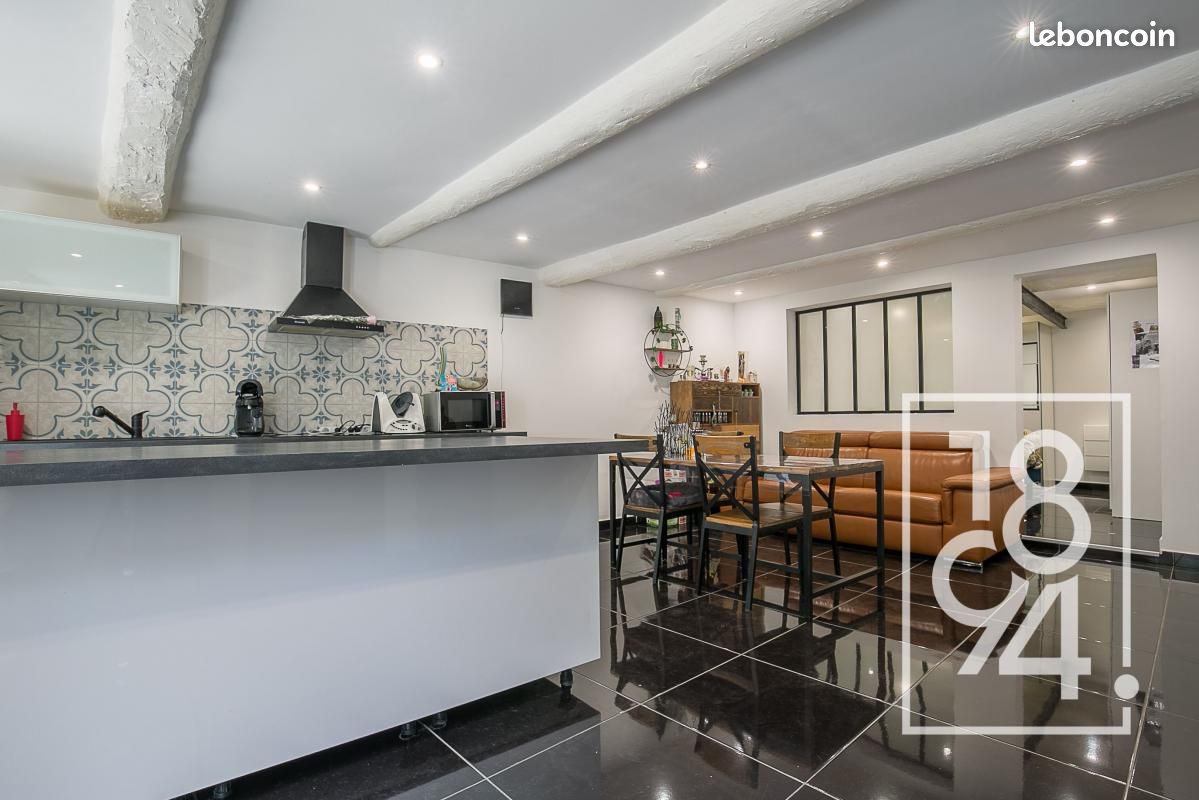 Appartement 2 pièces 59 m² · à Marseille · 59 m² · 186 000 €