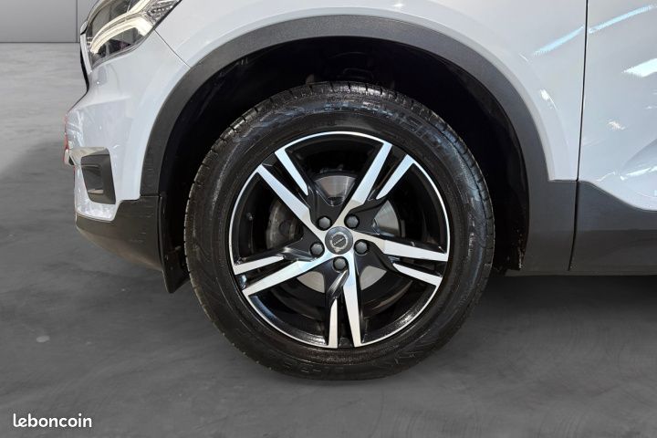 VOLVO XC40 D3 AWD AdBlue 150 ch Geartronic 8 R-Design Garantie 12 mois (image 15)