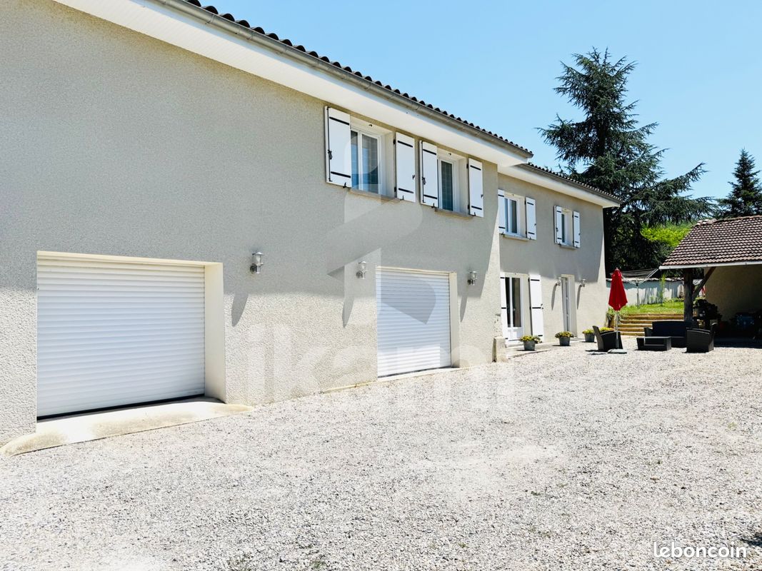 Maison 5 pièces 212 m² · à Lens-Lestang · 212 m² · 329 900 €