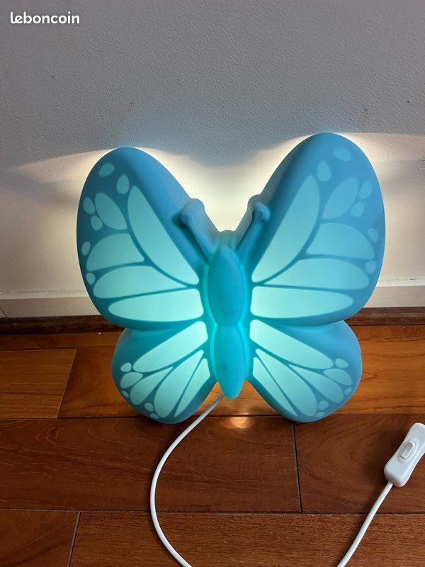 Lampe papillon IKEA Décoration