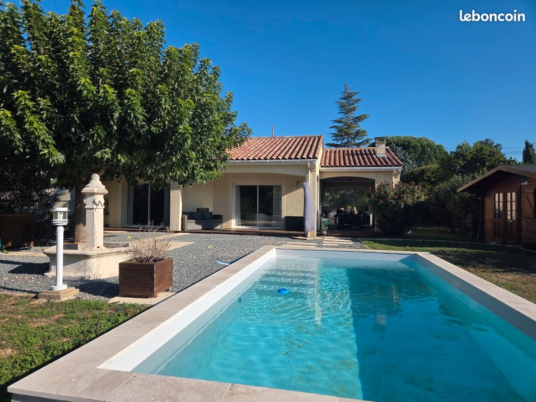 Maison 9 pièces 193 m² · à Lagrave · 193 m² · 450 000 €
