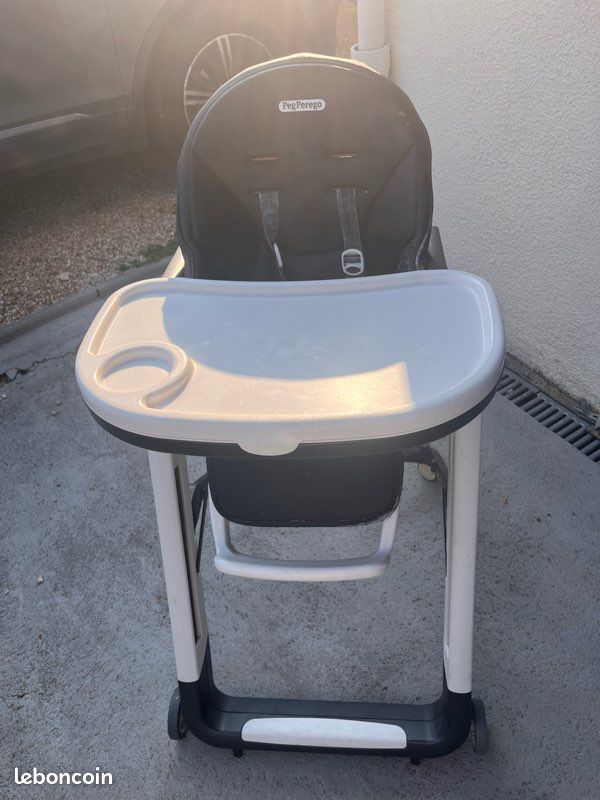 Chaise haute PegPerego (image 3)
