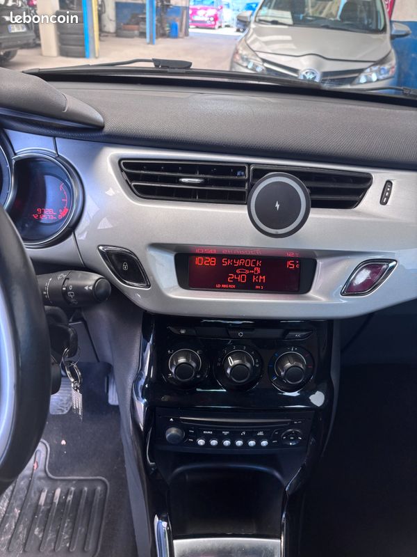 CITROËN DS3 CHIC 1.4 HDi 70 CH (image 3)