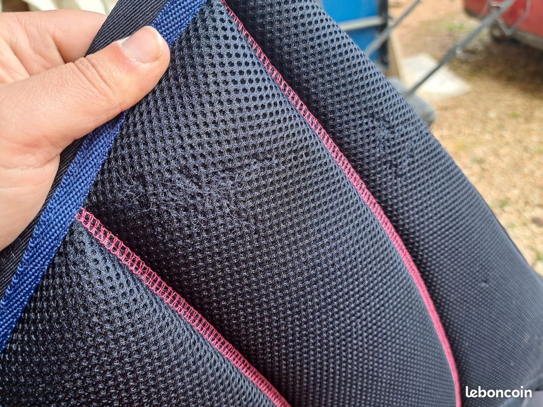 Tapis de selle bleu marine - Sport & Plein air