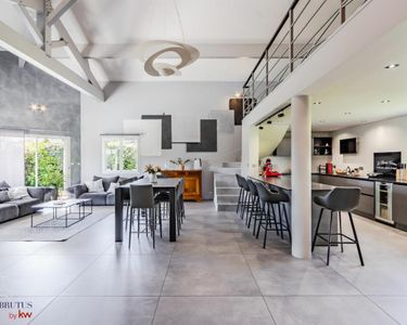 Maison 877 000 € - 211 m²