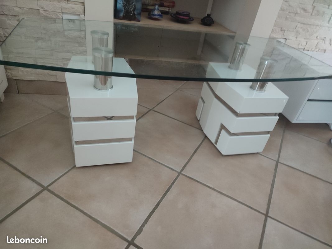 Table basse blanche (image 2)