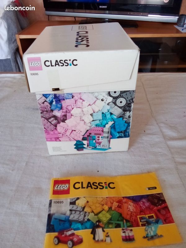 Lego classic 10695 complet avec boîte et notice (image 2)