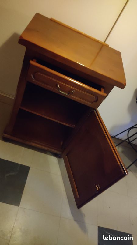 Meuble de rangement avec un tiroir en merisier bon état (image 6)