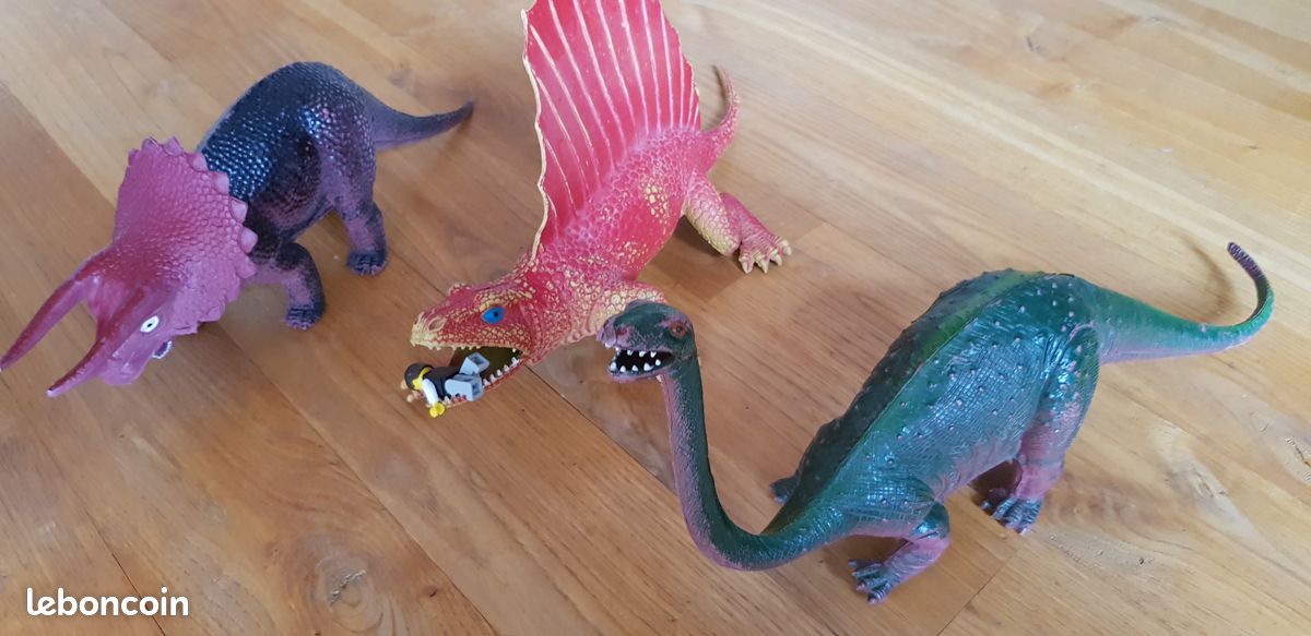 Lot dinosaures plastique (image 2)