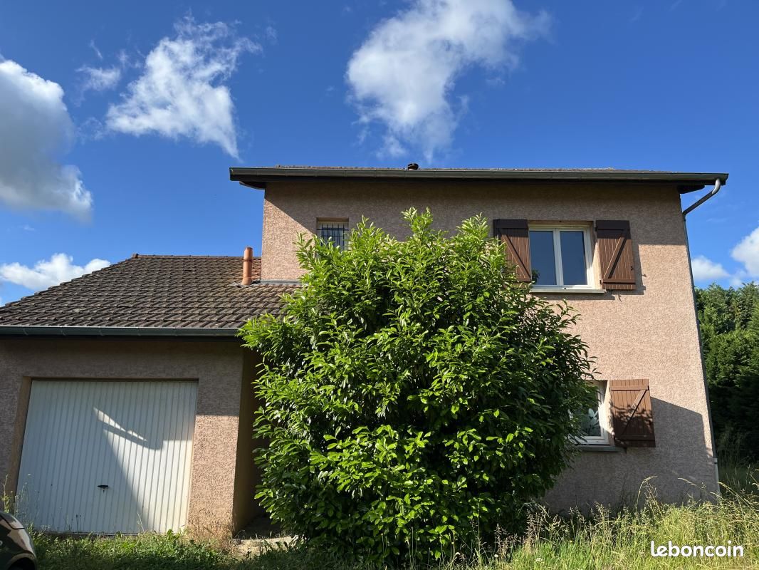 Maison 4 pièces 101 m² · à Nivolas-Vermelle · 101 m² · 1 300 €/mois