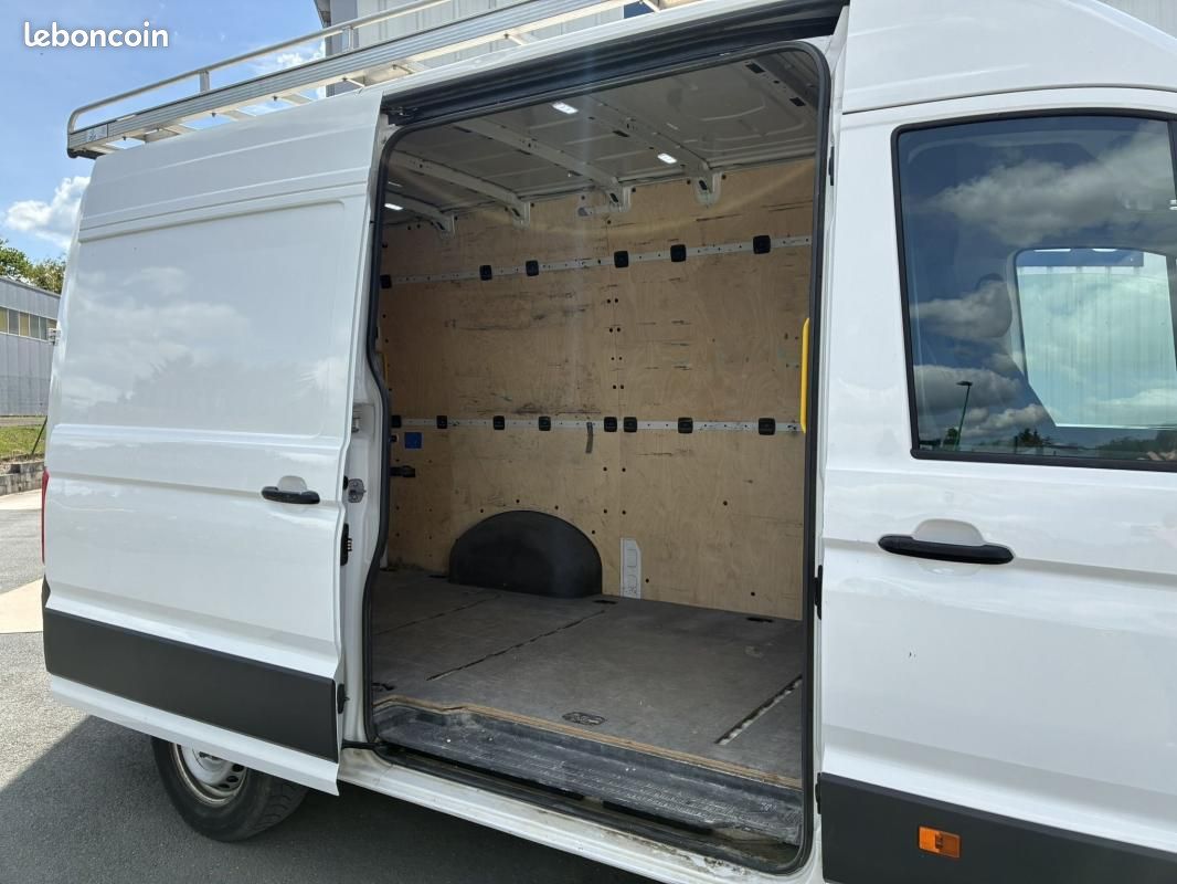 Volkswagen Crafter FOURGON 2.0 TDI 140 L3H3 BUSINESS LINE (image 14)