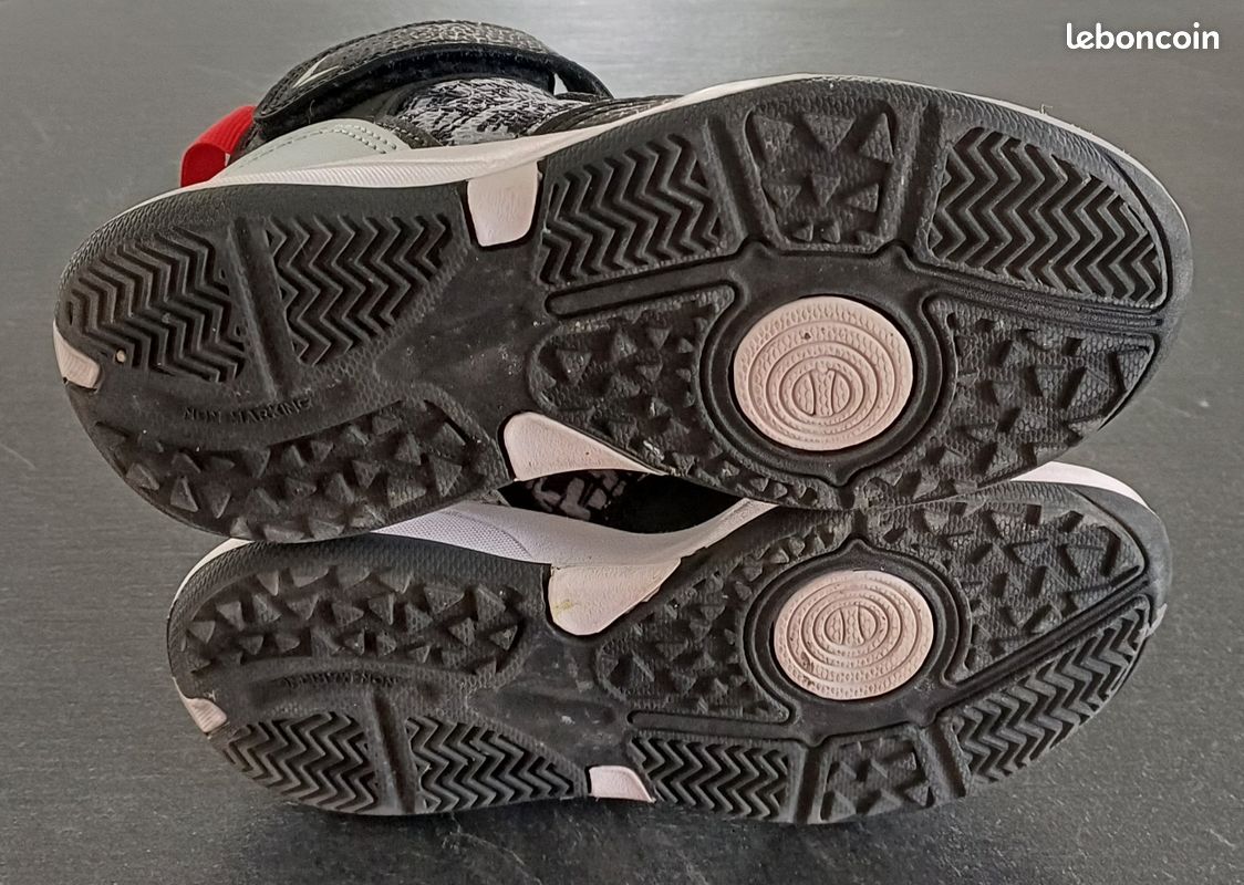 Chaussures Basket-ball Enfant Taille 30 (image 5)