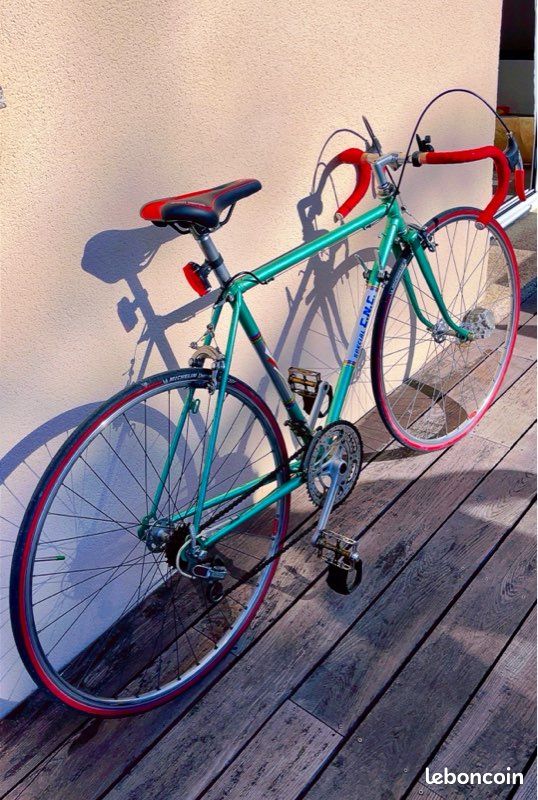 Vélo de course (image 1)