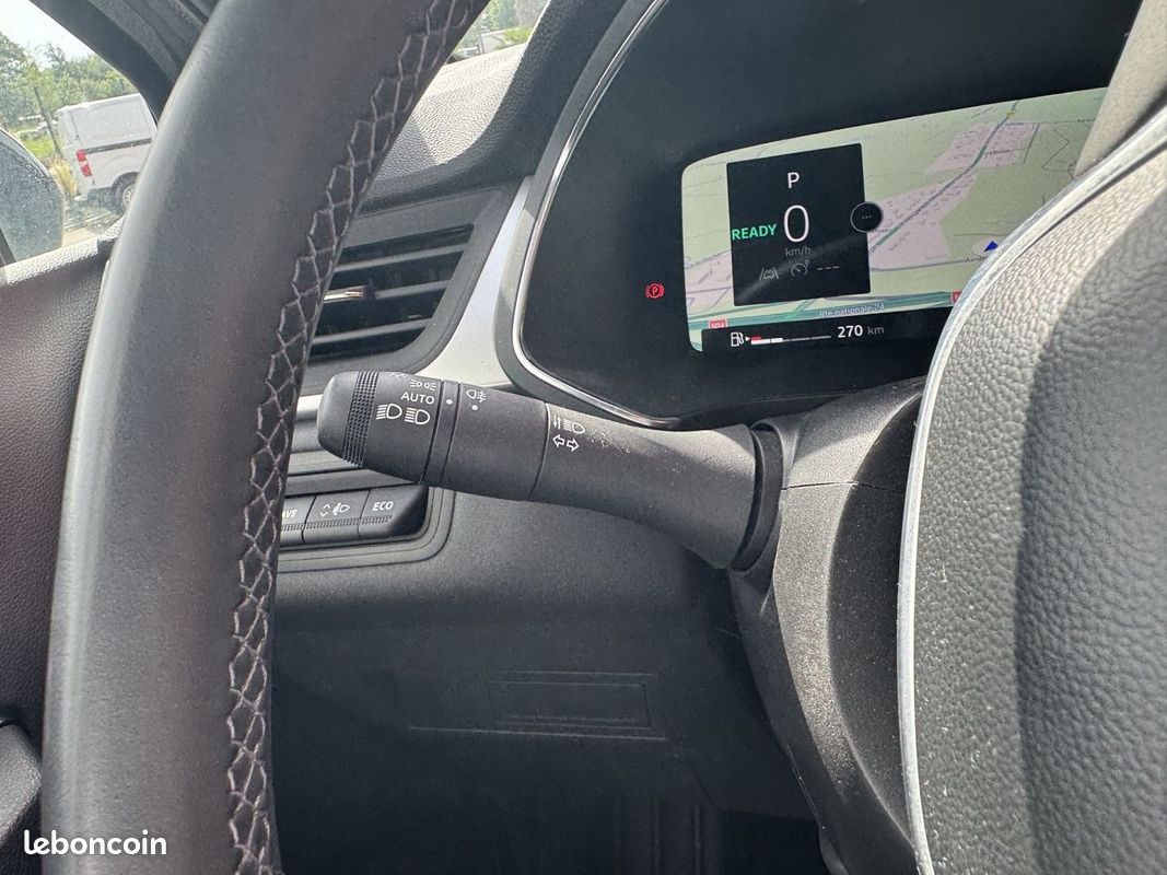Renault CAPTUR II 1.6 E-TECH FULL HYBRID 145CH EVOLUTION (image 19)