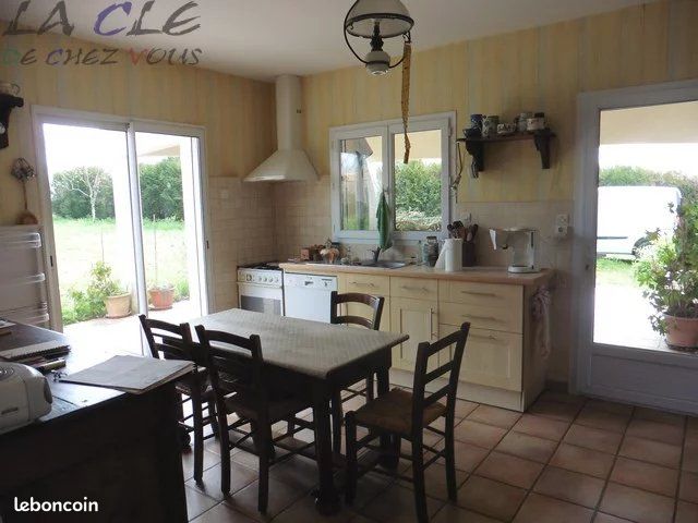 Pavillon 6 pièces 153 m² - Coulonges-sur-l'Autize 79160 (image 3)