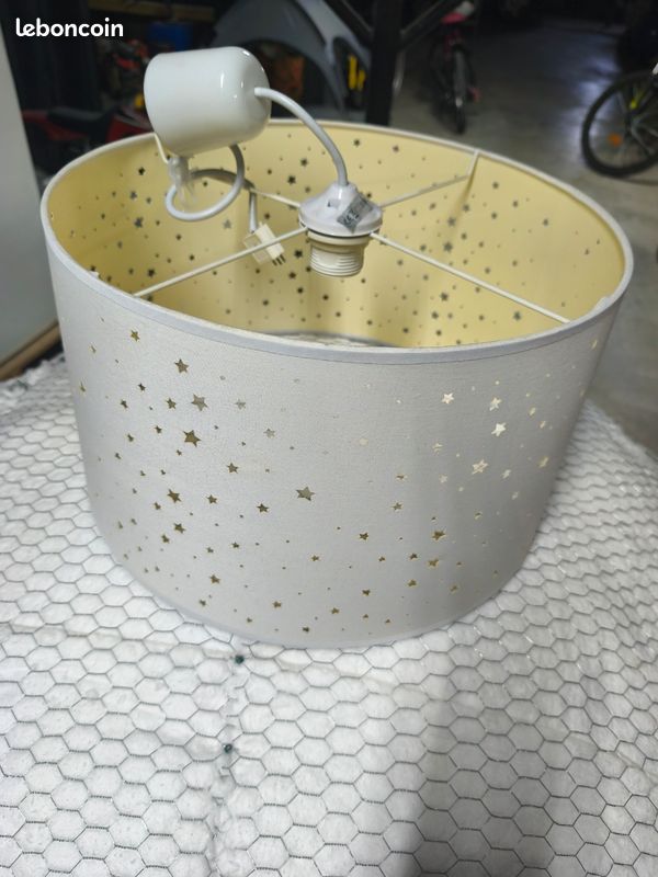 Lustre pour enfant (image 1)