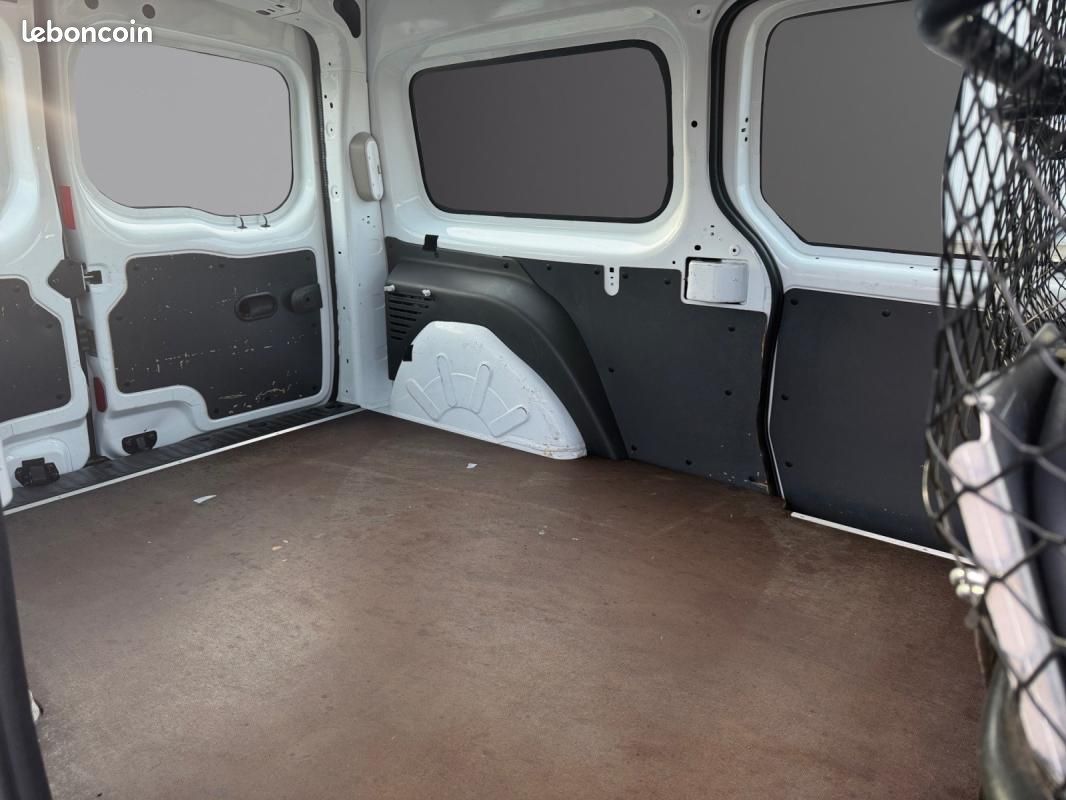 Renault Kangoo Express GRAND VOLUME BLUE DCI 95 CONFORT 1ere main tva recuperable entretien conce... (image 10)
