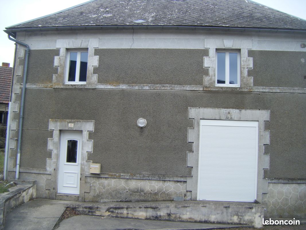 Maison 5 pièces 120 m² · à Saint-Merd-la-Breuille · 120 m² · 39 000 €