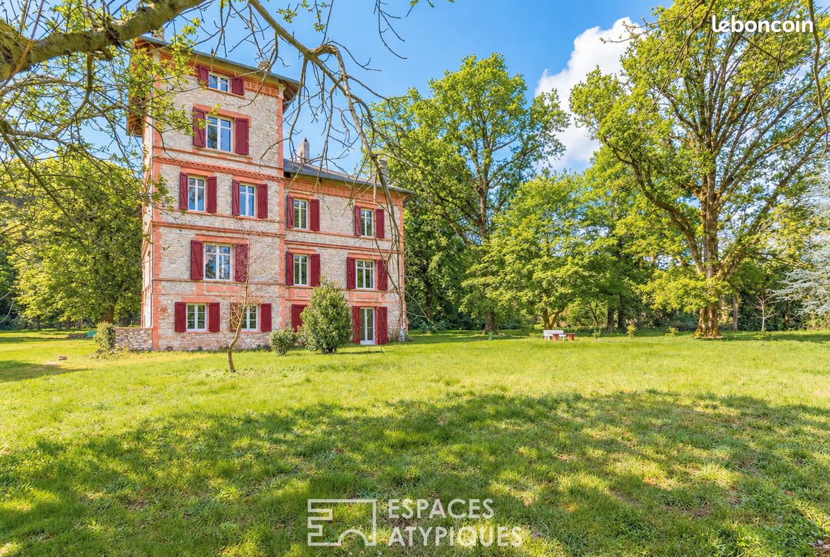 Maison 21 pièces 350 m² · à Dourgne · 350 m² · 680 000 €