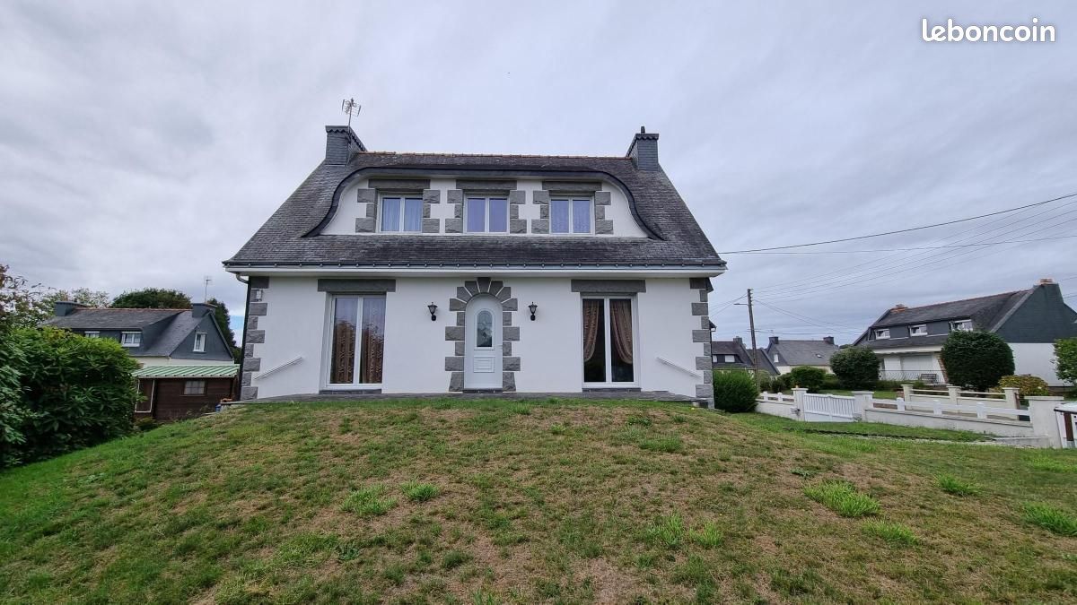 Maison 125 m² · à Callac · 125 m² · 131 250 €