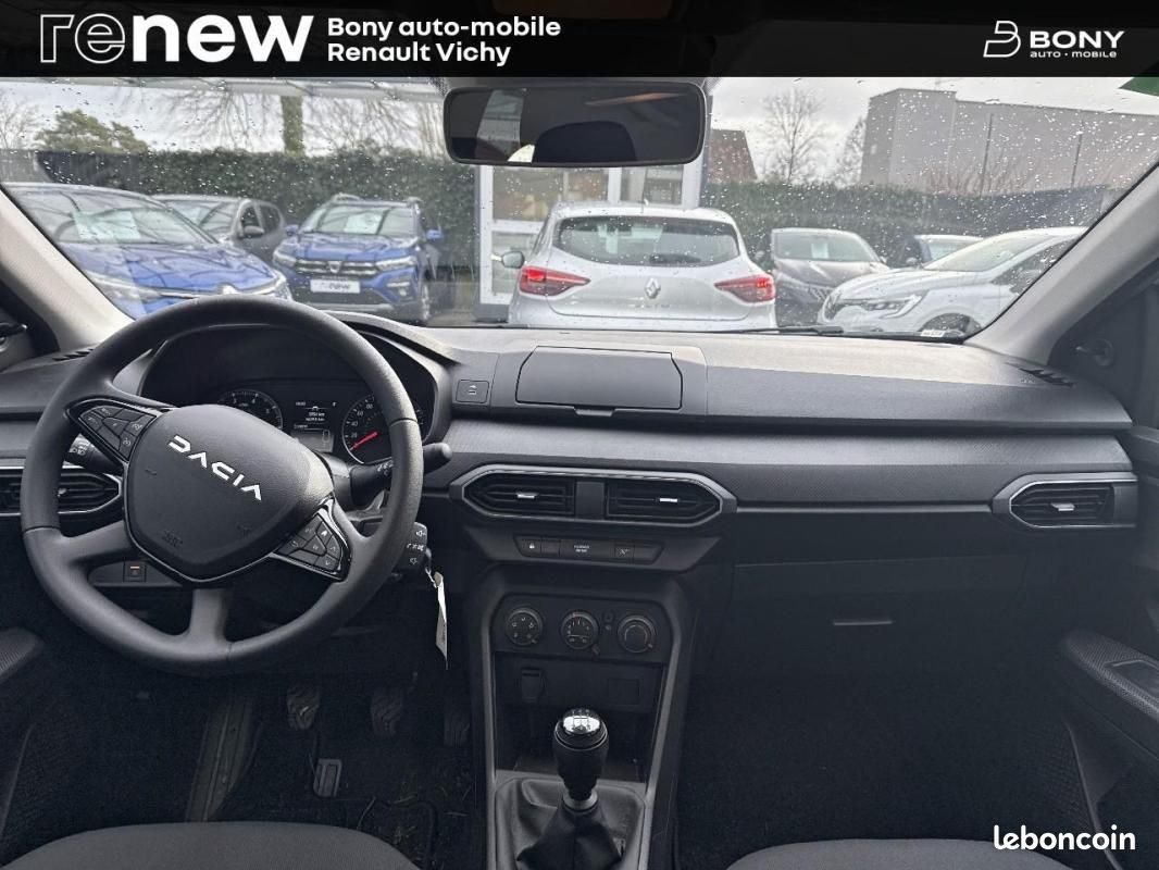 Dacia Sandero SCe 65 GSR2 Essential (image 12)