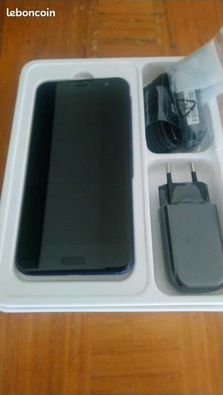 Smartphone HTC (image 3)