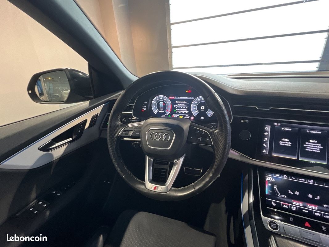 AUDI Q8 55 TFSI e 381 Tiptronic 8 Quattro S line (image 11)