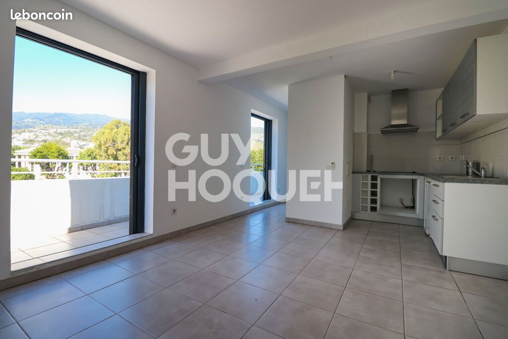 Appartement 1 pièce 30 m² · à Saint-Denis · 30 m² · 616 €