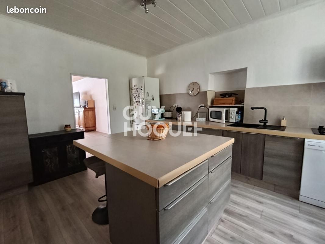 Maison 6 pièces 275 m² · à Marmande · 275 m² · 254 400 €