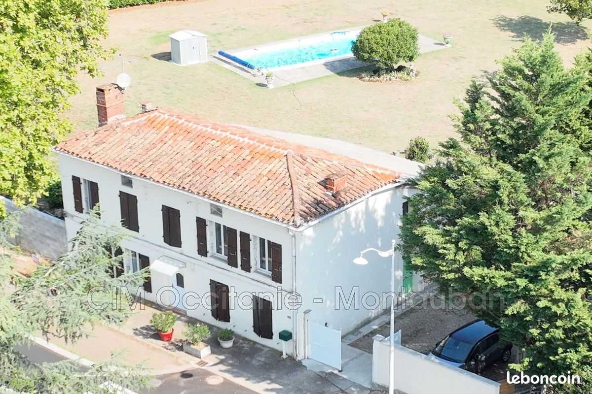 Maison 6 pièces 220 m² · à Malause · 220 m² · 305 000 €