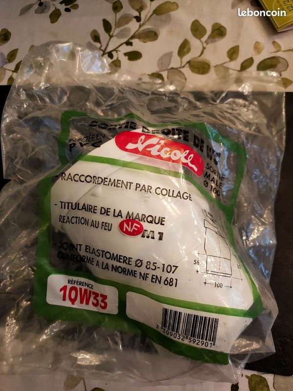 Sortie de WC droite (image 1)