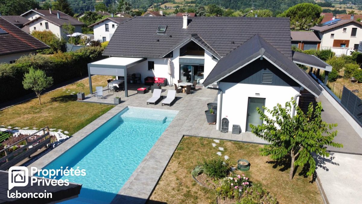 Maison 7 pièces 230 m² · à Vallières-sur-Fier · 230 m² · 870 000 €