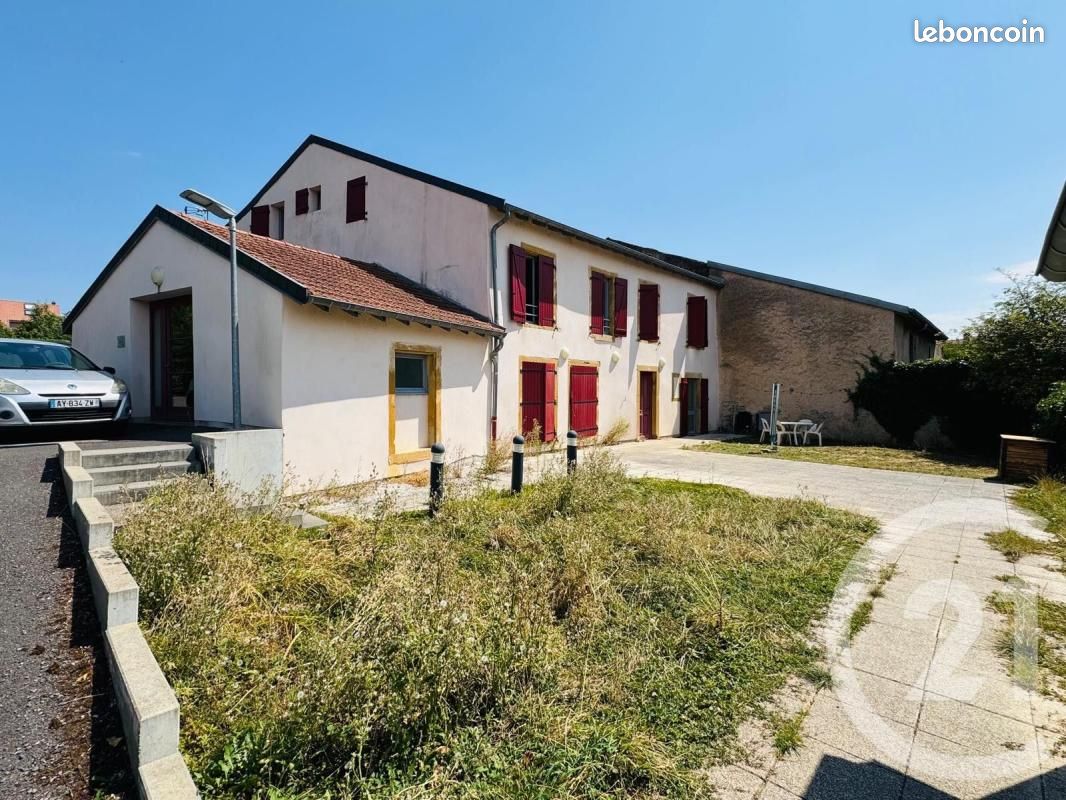 Appartement 2 pièces 64 m² · à Charly-Oradour · 64 m² · 712 €/mois