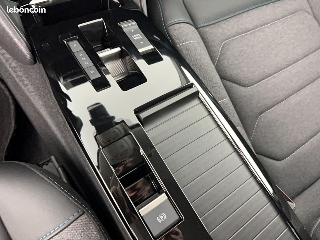 CITROEN C4 PureTech 130 S&S EAT8 Feel Pack (image 12)