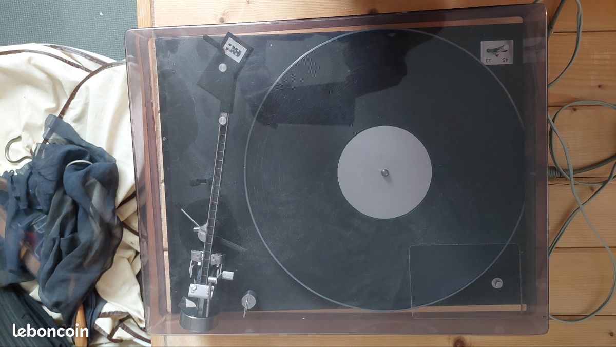 Era 444 dans pièces pour tourne-disque et platine
