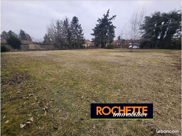 Terrain 1 940 m² Montrond Les Bains