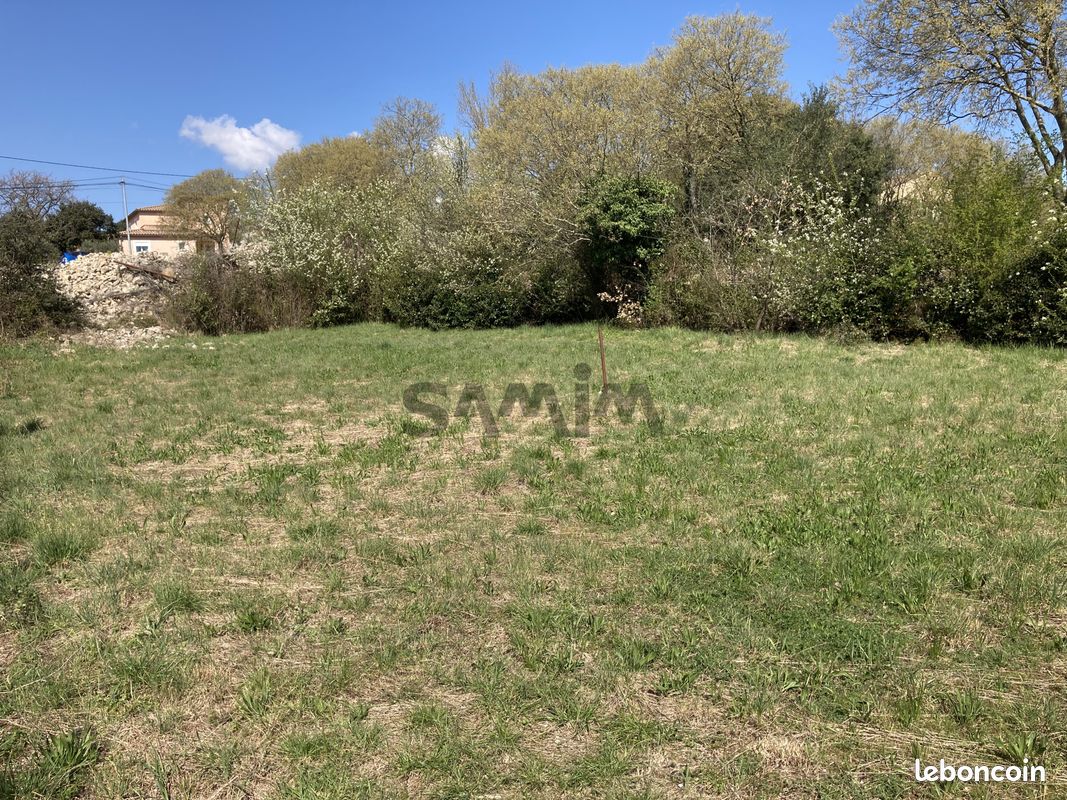 Terrain 1539 m² · à Sauve · 1 539 m² · 147 000 €