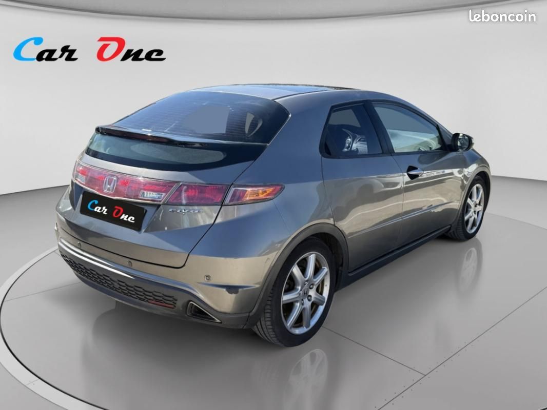 Honda Civic 2.2 i-CTDI 140cv Executive (image 7)