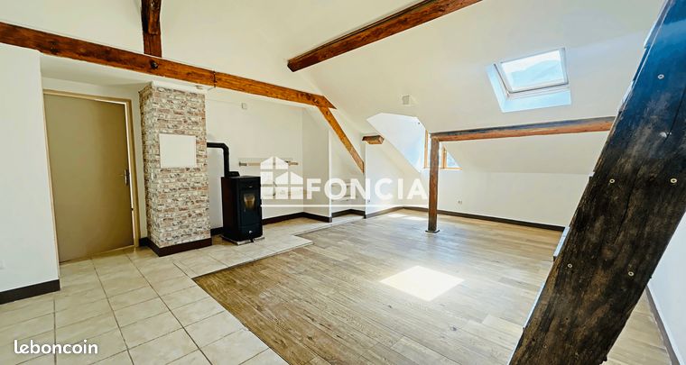APPARTEMENT T4 au dernier étage