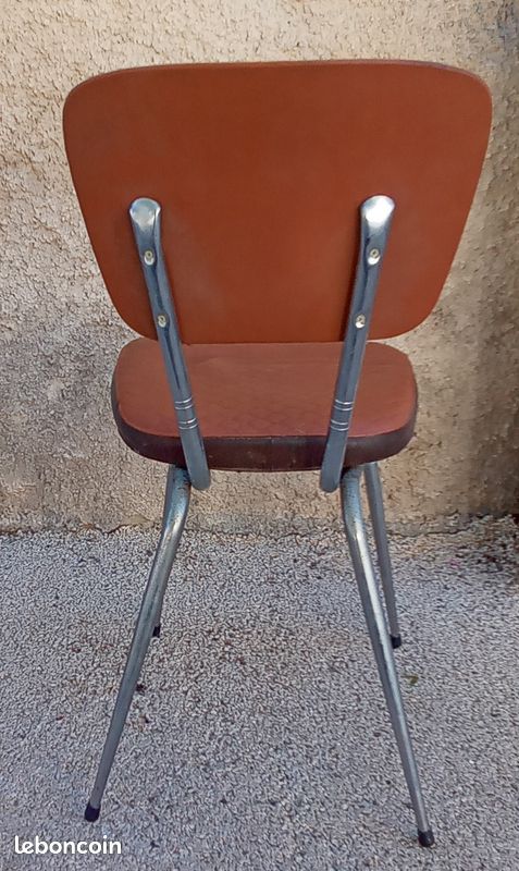 3 chaises vintage en simili-cuir (image 7)