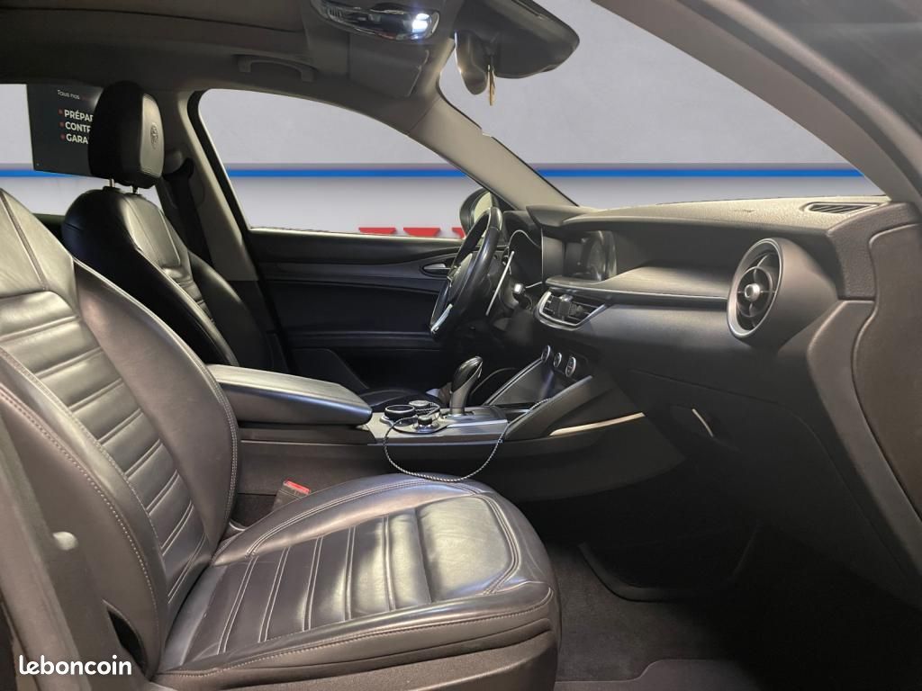 ALFA ROMEO STELVIO 2.2 D - 210 - BVA Lusso Q4 (image 18)