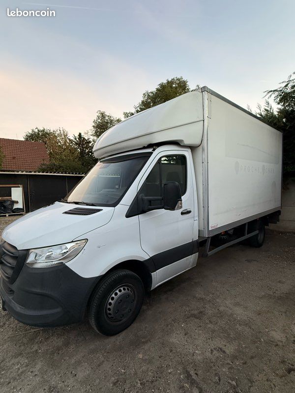 Mercedes-Benz Sprinter 143 ch – 2019 – Hayon (image 2)