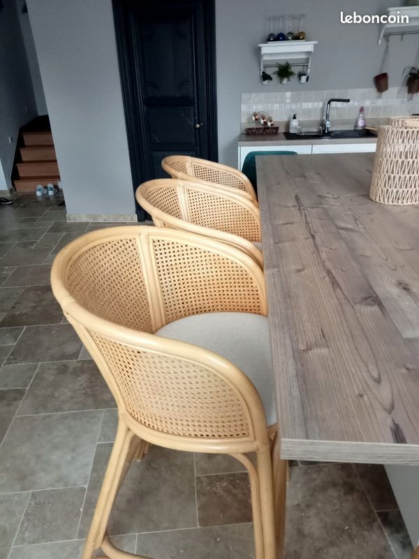 Chaises de bar en rotin (image 1)