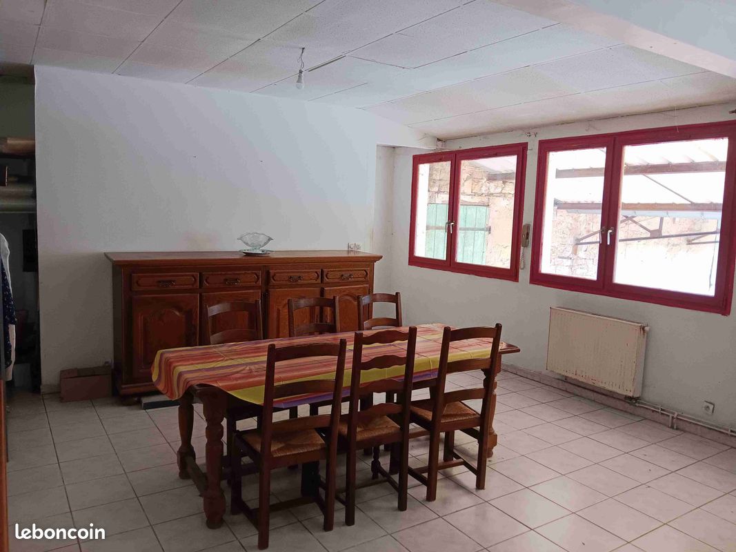 Appartement 5 pièces 107 m² · à Villers-Cotterêts · 107 m² · 40 000 €